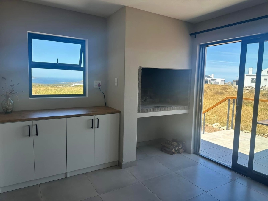 To Let 3 Bedroom Property for Rent in Hoogland Western Cape